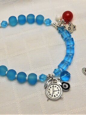 Alice in Wonderland Single-strand bracelets and earrings - blue - handmade